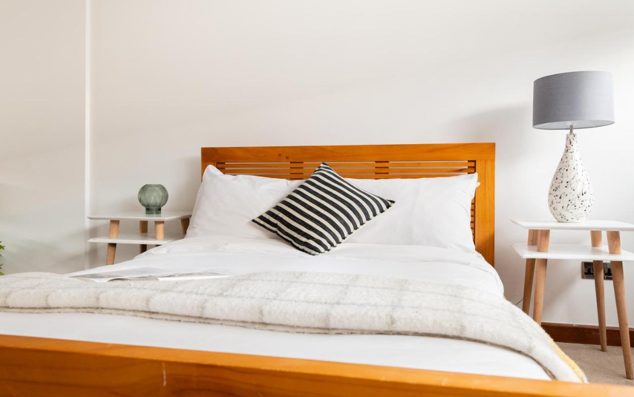 The Southwick Sanctuary - Large 6Bdr With Terrace Apartment London Ngoại thất bức ảnh